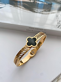 Yonca detaylı kelepçe