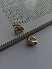 İnci ve taşlı kalpli küpe